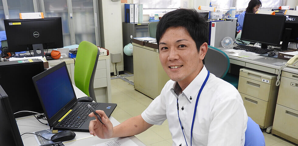 岩井社員